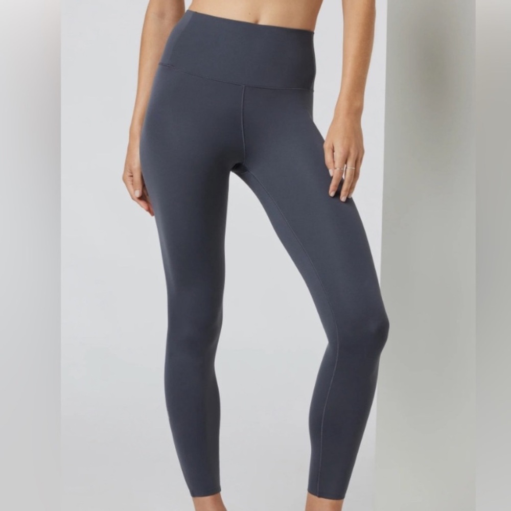 Vuori Studio Pocket Legging grey leggings Size XSmall